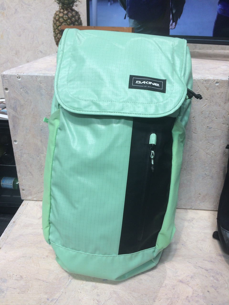 dakine concourse 28