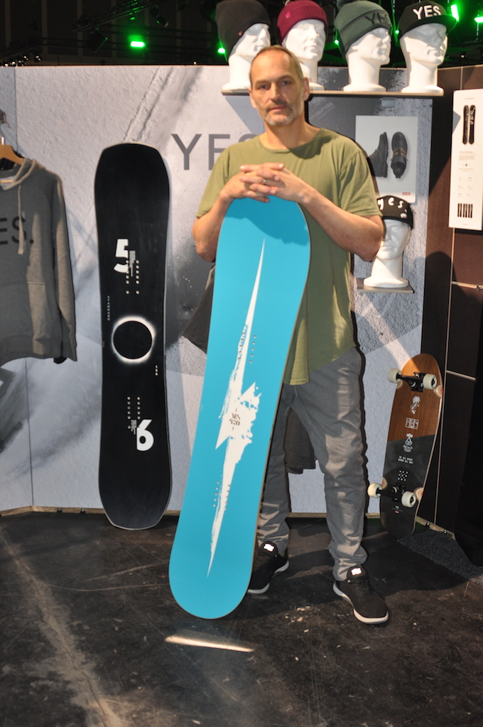 YES’ Alex Warburton with their all-new Standard shape and an updated 420, now coming in at 145 for women and the Japanese market.