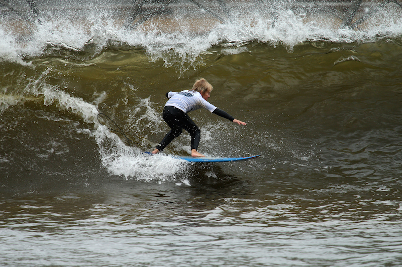 Double overhead on groms lilke Finlay Lucas