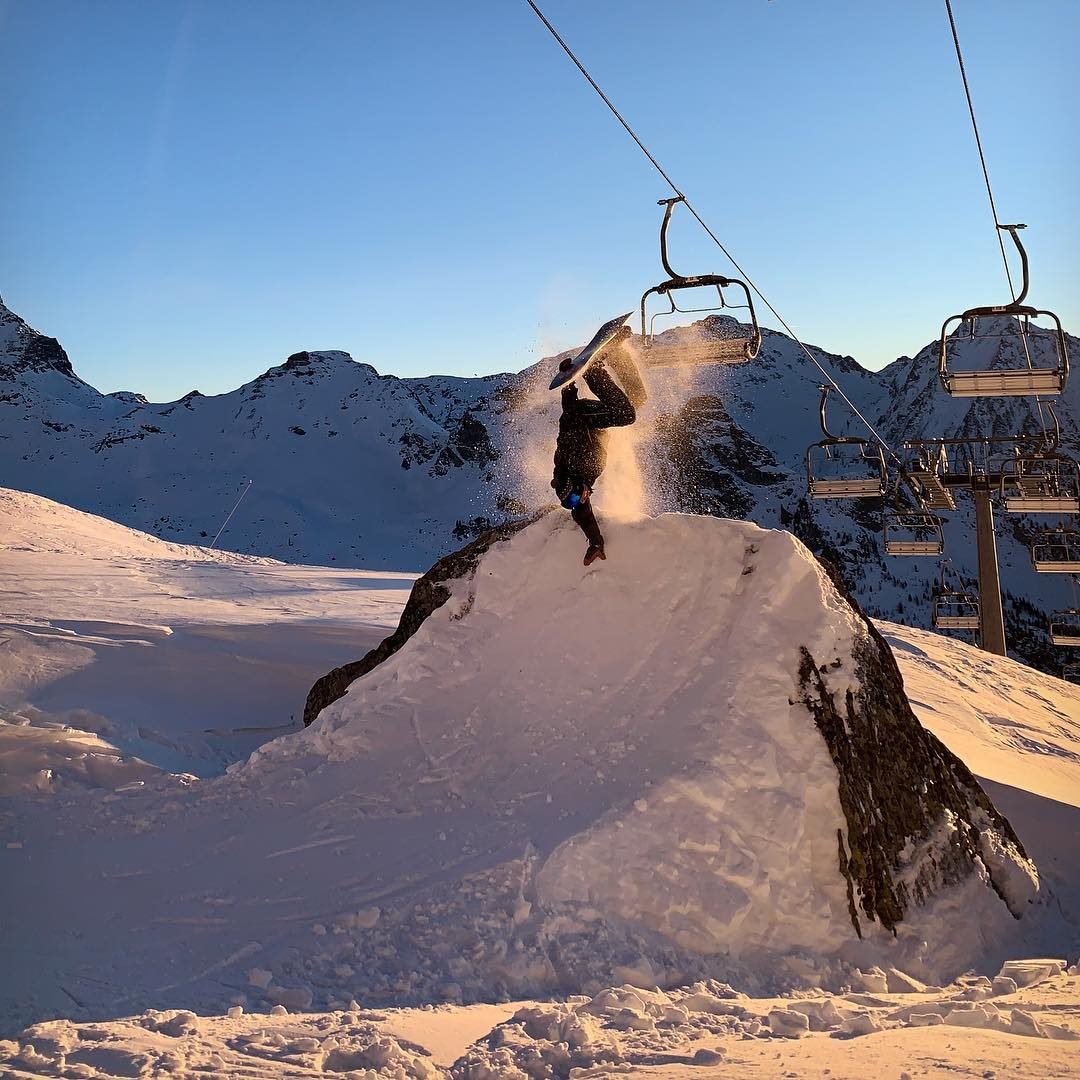 Ola Nygards laying down a hand plant at Vans Snowboarding Days 2019, Champoluc. Photo by Vans Swedish rep, Martin Gustafsson. 