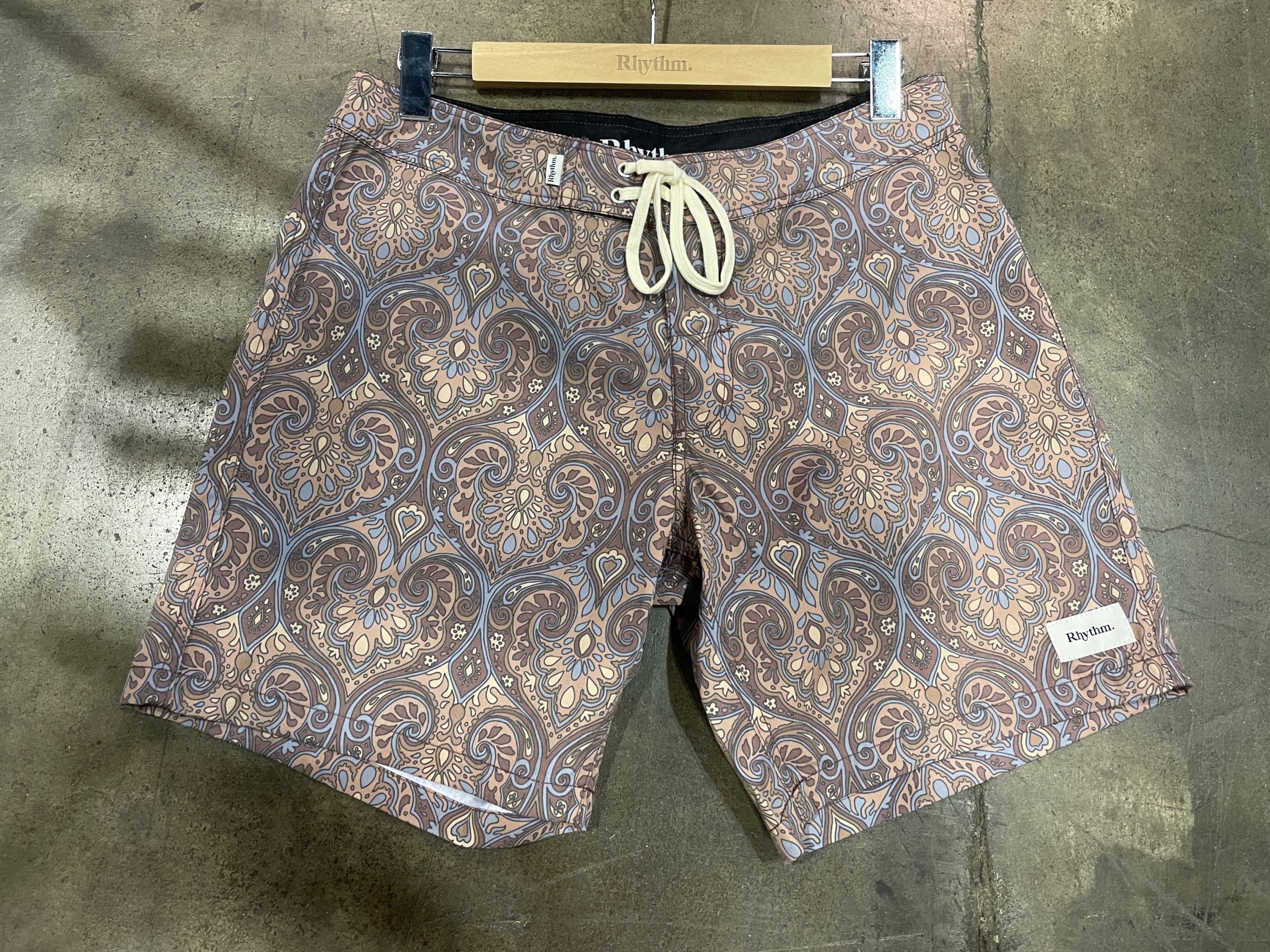 Rythm’s classic Rythm paisley 17 inch boardshort