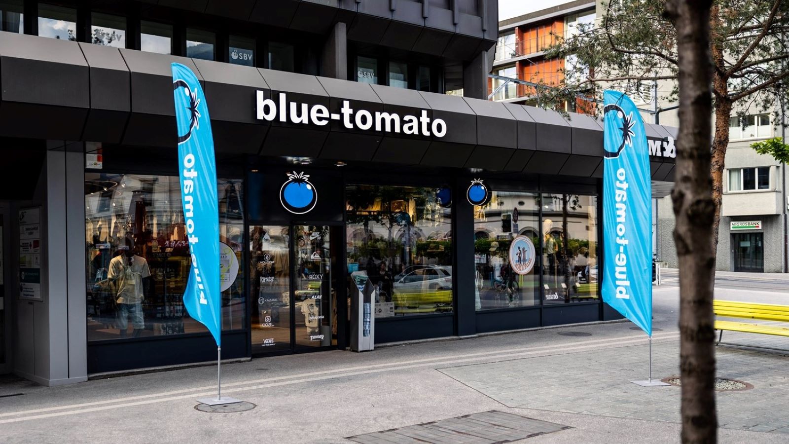 Passief Vervolgen Verrast Blue Tomato Reaches 70-Store Milestone With New Store in Chur, Switzerland  - Boardsport SOURCE