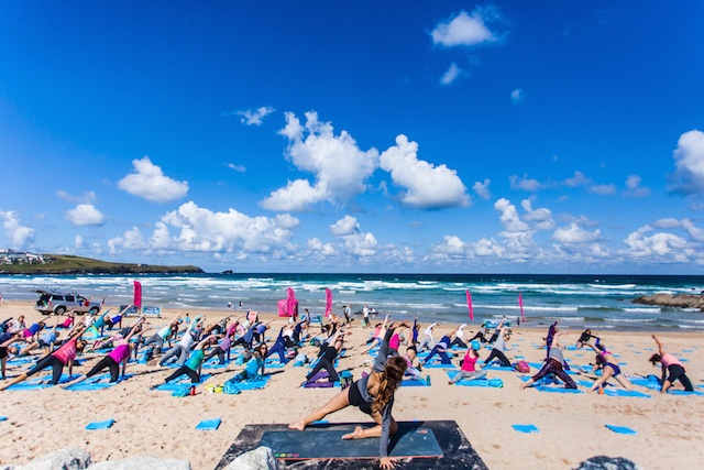 Roxy Yoga   Photo @nickpumphreyphoto